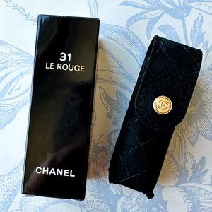 CHANEL 31 Le Rouge Limited Edition Black Quilted Lipstick Case Pouch